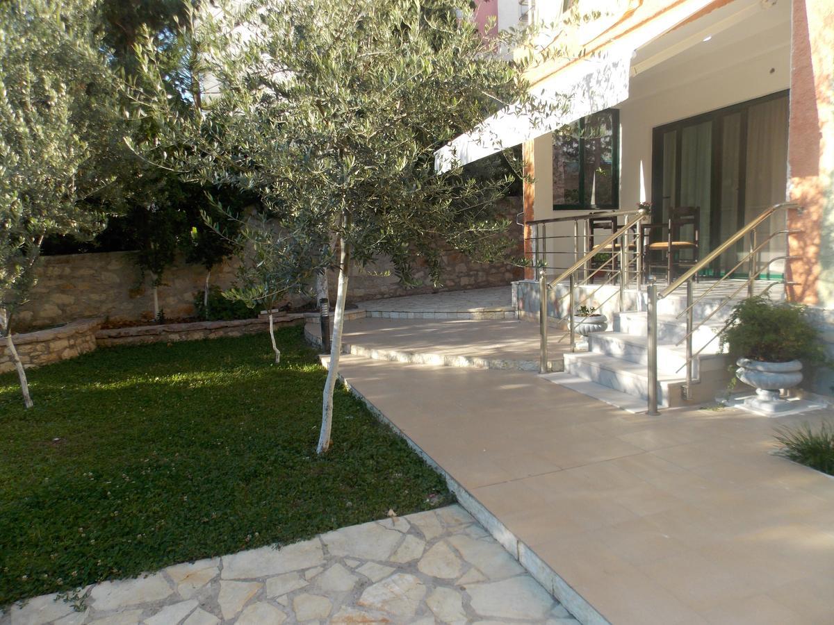 Elvin Apartments Sarandë Exterior foto